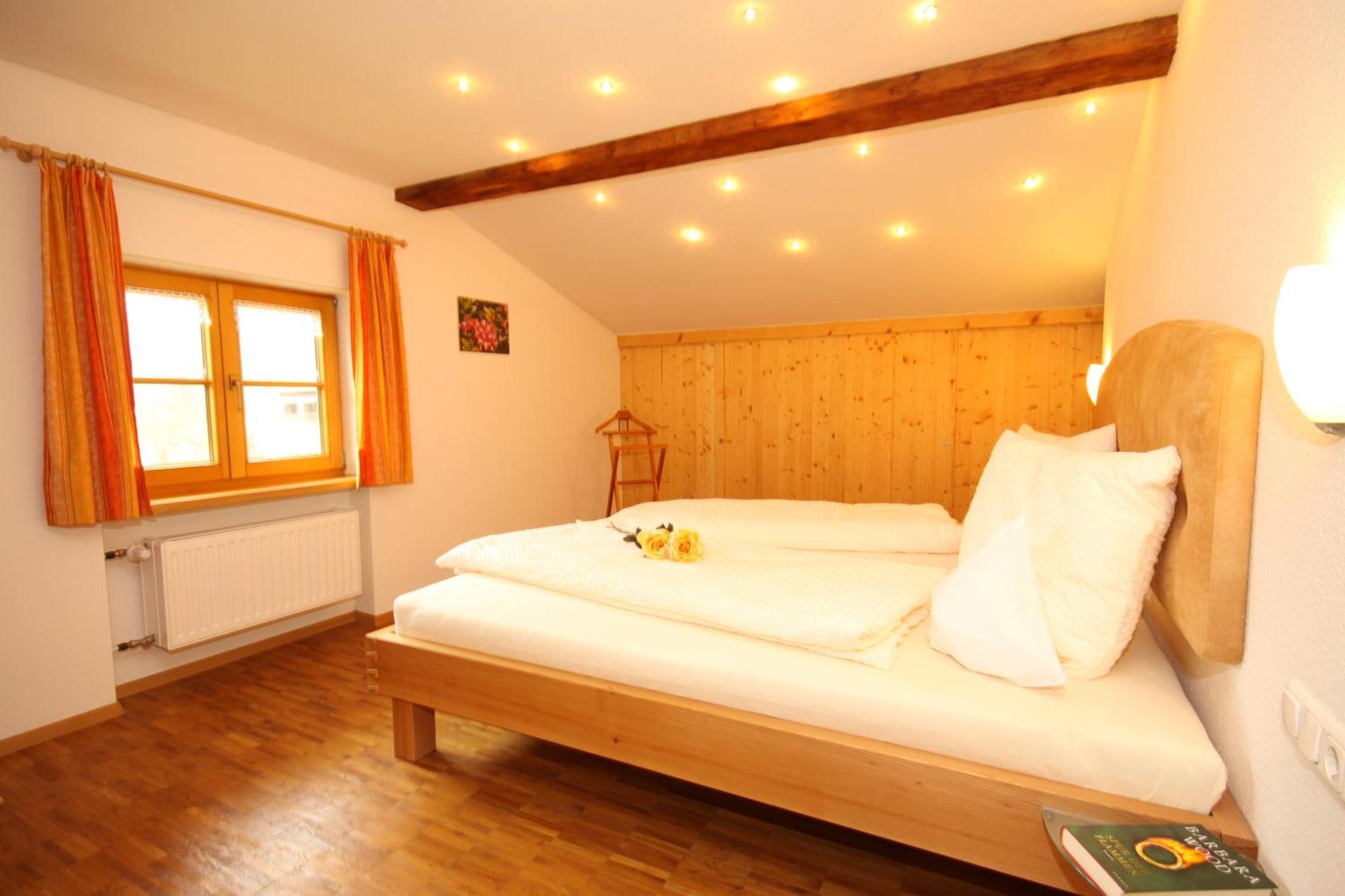 Ferienwohnungen Hennenmühle Bad Hindelang Habitación foto